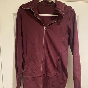 Lululemon wine colored hoodie size 8